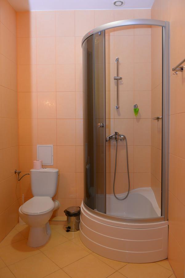 Hotel Pod Debami Terespol Kültér fotó
