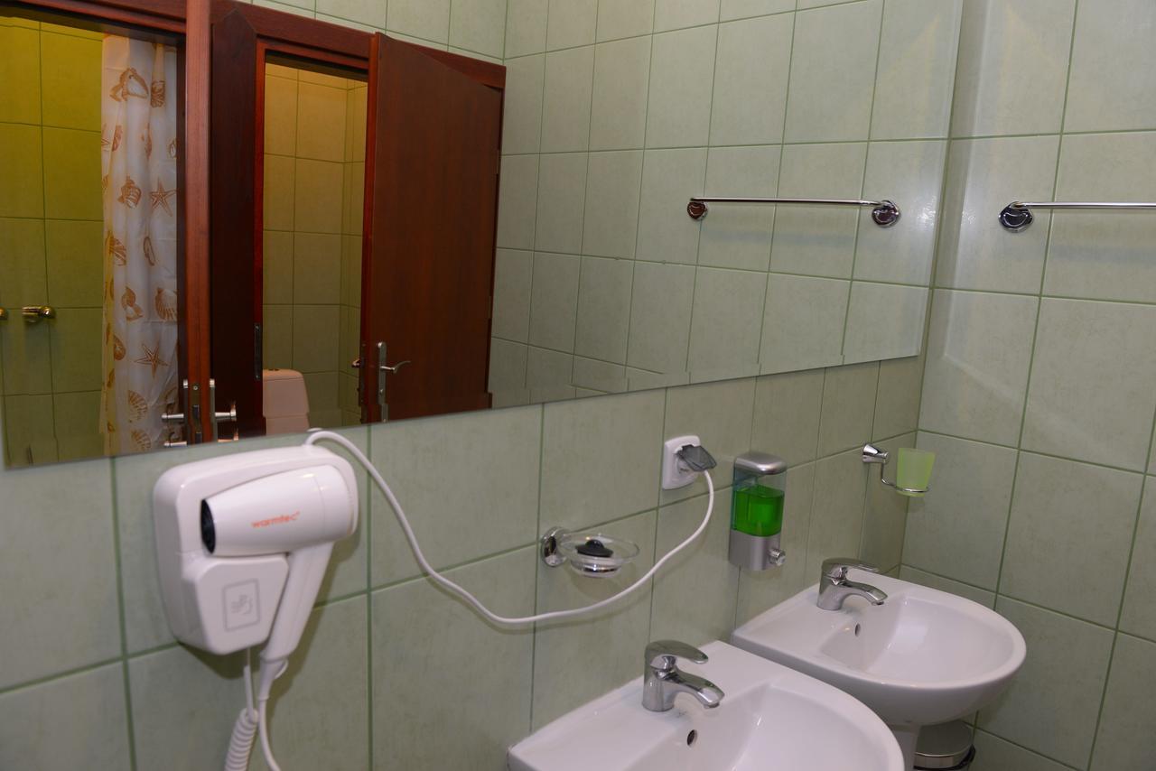 Hotel Pod Debami Terespol Kültér fotó
